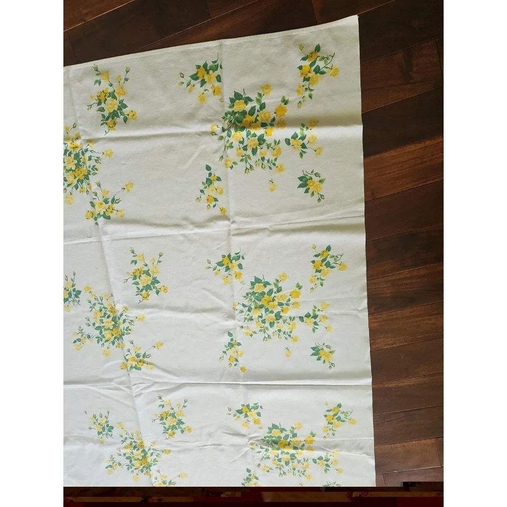 Vtg 50s Wilendur Printed Cotton Tablecloth Yellow Roses 66